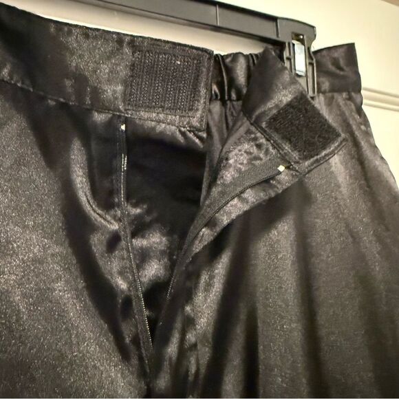 Catalina Satin High Waisted Wide Leg Ankle Cinch Cargo Pants Black Large - Picture 5 of 8